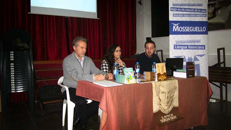 Tripresentacio de llibres